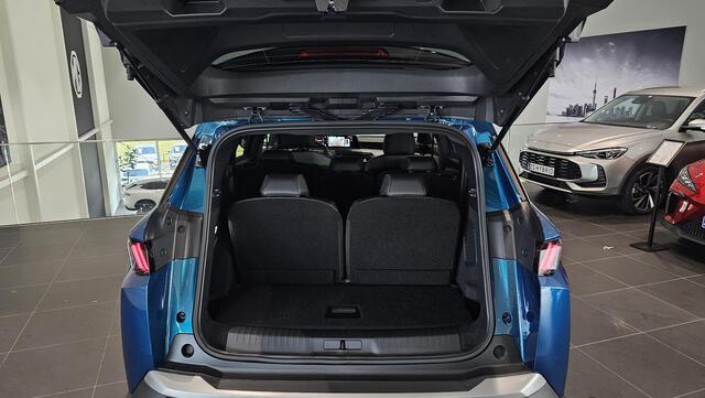 Peugeot 5008 1.2 Hybrid 145 Allure 7p | 21% BTW VRIJE WEKEN | STOELVERWARMING | PANORAMIC NAVIGATION | NIEUWE AUTO DIRECT RIJDEN