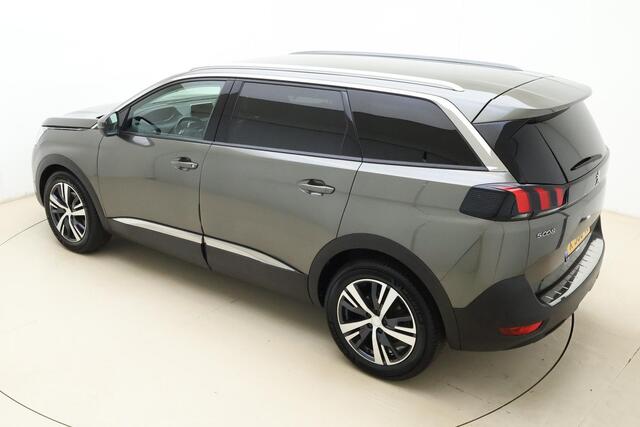 Peugeot 5008 1.2 PureTech GT-Line | Apple carplay/Android auto | Automatische airco | Cruise control | Lichtmetalen velgen 19'' | Navigatie |