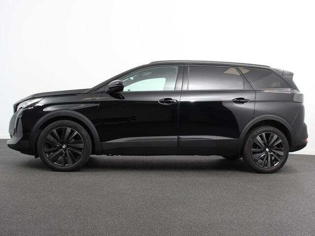Peugeot 5008 1.2 PureTech GT Black Pack 7persoons Climate control Adaptive cruise control Achteruitrij camera Verwarmde voorstoelen Keyless Navigatie LED Apple Carplay/ Android Auto