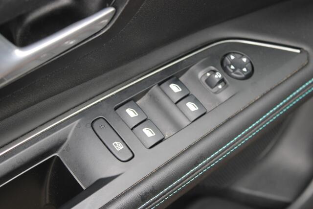 Peugeot 5008 1.2 PureTech Blue Lease Allure