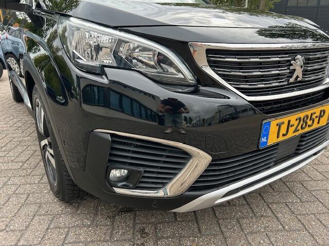 Peugeot 5008 1.6 e-THP BL. Prem. 165PK 7PERS. LEER CARPLAY.