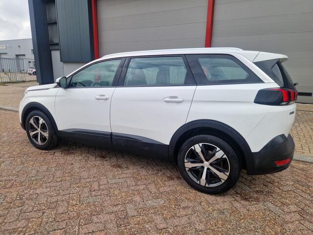 Peugeot 5008 1.2 PureTech Active/camera/navigatie/garantie