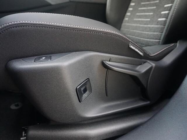 Peugeot 5008 1.2 Hybrid 145 Allure 7p Winterpakket