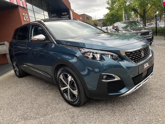 Peugeot 5008 1.2 130 PK GT-Line Crossway 7P. // ADAPT. CRUISE // SCHUIF-KANTELDAK // LEDER-ALCANTARA // ELEK. STOEL+GEHEUGEN // FOCAL AUDIO // AFN. TREKHAAK // DODEHOEK //