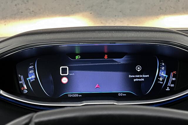 Peugeot 5008 1.2 PureTech Active | Afneembare trekhaak | Navigatie | Airco