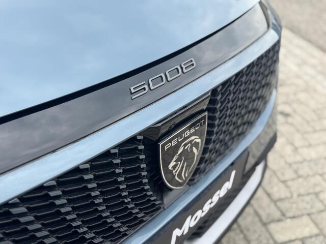 Peugeot 5008 Hybrid 136 Allure l 360 Vision l Drive Assist l Panoramic Navigation l Bel voor de actuele KM-Stand