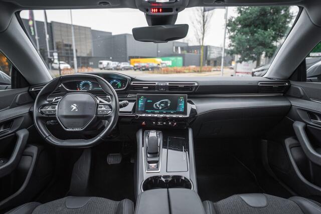 Peugeot 508 HYBRID 225 ALLURE