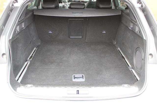 Peugeot 508 SW 1.6 HYbrid 225PK GT PACK BUSINESS | PANORAMISCH SCHUIF/KANTEL DAK | FOCAL AUDIO SYSTEM | ADAPTIVE CRUISE CONTROL | DODEHOEK DETECTIE | LEDEREN BEKLEDING | ELEKTRISCH BEDIENBARE VOORSTOELEN MET GEHEUGENFUNCTIE | 19" LICHTMETALEN VELGEN | FULL LED KOPLAM