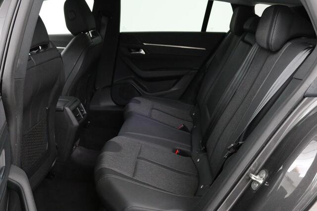 Peugeot 508 1.6 HYbrid Allure | Stoelverwarming | Trekhaak | Adaptive cruise | Half leder | Camera | Carplay | Navigatie | Climate control | PHEV