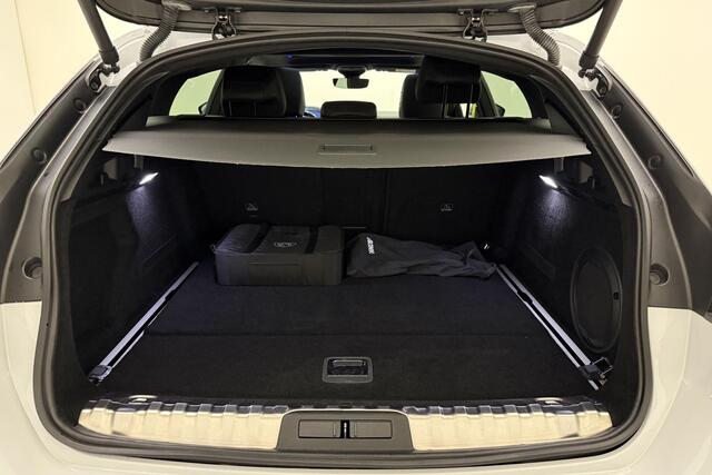 Peugeot 508 SW 1.6 HYbrid PSE Peugeot Sport Engineered | 360 PK | 8-Traps Automaat | VOL opties | Trekhaak | FOCAL | Schuif/kantel dak | Unieke auto | Handsfree achterklep | Elektrisch bedienbare Stoelen