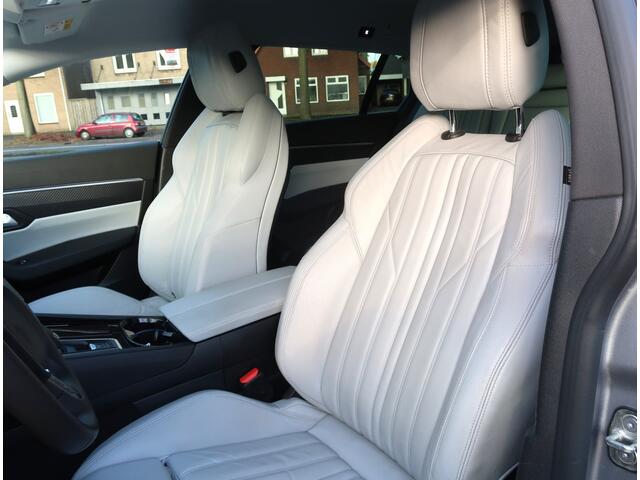 Peugeot 508 SW 1.6-16v. 180 Pk * Automaat * Super Mooi * Wit Lederen Interieur * Navigatie * Vierseizoenenbanden Michelin * Focal Geluid * L.M. Velgen * Stoelverwarming * Dodehoekbewaking * Vingerhoets; Vierde Generatie Eersteklas Service. Al meer dan 100 jaar een be