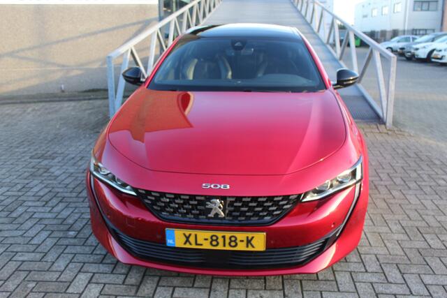 Peugeot 508 1.6 PureTech First Edition GT-Line Panoramadak/Focal Audio/Massage stoel/Apple carplay/Stoelverwarming/Elektrische achterklep/Adaptive cruise control/Achteruitrijcamera/Draadloze telefoonlader/Keyless/Lane assist/Inklapbare spiegels