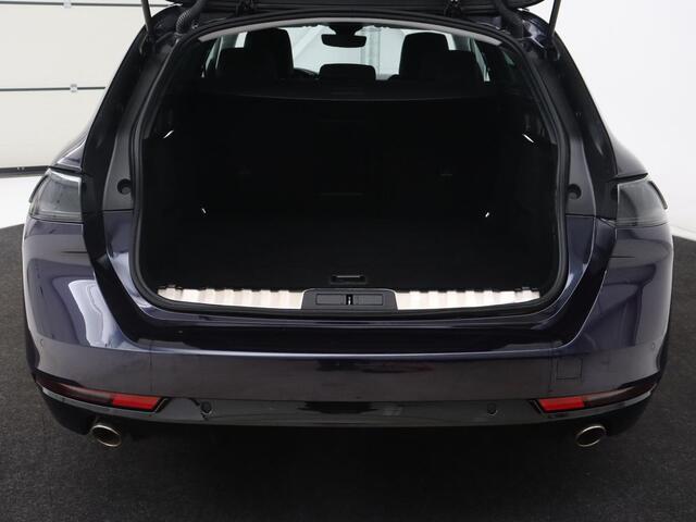 Peugeot 508 1.6 HYbrid 225 Allure | Stoelverwarming | Trekhaak | Adaptive cruise | Camera | Carplay | Half leder | Keyless | Full LED | Climate control | Sfeerverlichting | PHEV | Plug In