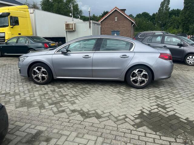 Peugeot 508 1.6 e-THP Blue Lease Executive automaat ecc navi led elec ramen lm velgen foto s volgen