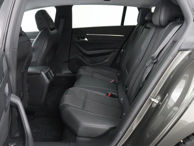 Peugeot 508 1.6 HYbrid Allure | Trekhaak | Adaptive cruise | Half leder | Carplay | Camera | Navigatie | Full LED | Side Assist | Parkeerhulp | Climate control | PHEV | Plug In