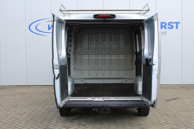 Peugeot BOXER 330 2.2 110 pk HDI L1H1 Première Trekhaak, Imperial, Ladder, Achteruitrijcamera Cruise Control, Airco, Elektr.ramen & Spiegels, Telefoon koppeling