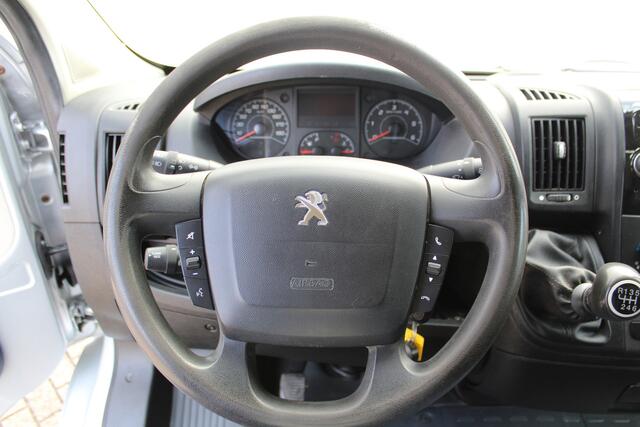 Peugeot BOXER 330 2.2 110 pk HDI L1H1 Première Trekhaak, Imperial, Ladder, Achteruitrijcamera Cruise Control, Airco, Elektr.ramen & Spiegels, Telefoon koppeling