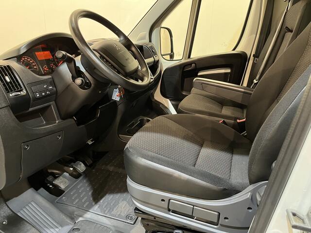 Peugeot BOXER 335 2.2 BlueHDi 165 L4 Pro Bakwagen / Dhollandia Laadklep / Euro 6 / Airco / Cruise Control / 3-Zits