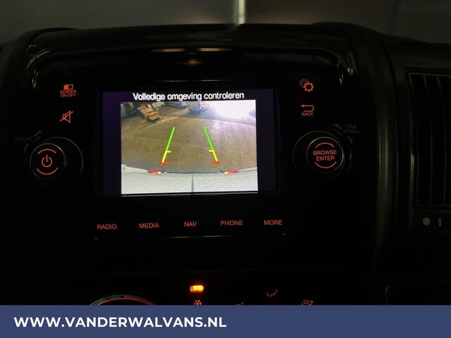 Peugeot BOXER 2.2BlueHDi 140pk L2H2 Euro6 Airco | Camera | Navigatie | Trekhaak Cruisecontrol, Parkeersensoren, Bijrijdersbank