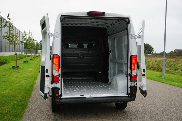 Peugeot BOXER 335 2.2 BlueHDi 140 L3H2 Premium DC Dubbele cabine |6-persoons |Airco |Camera |Cruise |3500 KG |EURO6D |Carplay |Twincab |Nieuw |Direct leverbaar