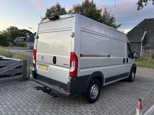 Peugeot BOXER 335 2.2 HDI L2H2 XR