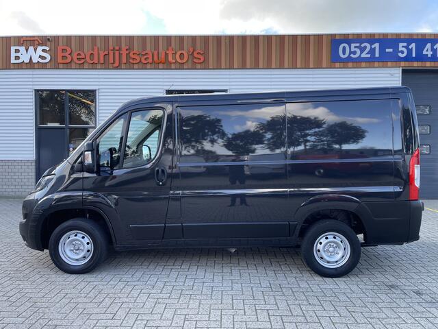 Peugeot BOXER 330 2.0 BlueHDI 130pk L1H1 Premium Pack / vaste prijs rijklaar ¤ 12.950 ex btw / euro 6 diesel / airco / cruise / navi / camera / bijrijdersbank / trekhaak 2500 kg