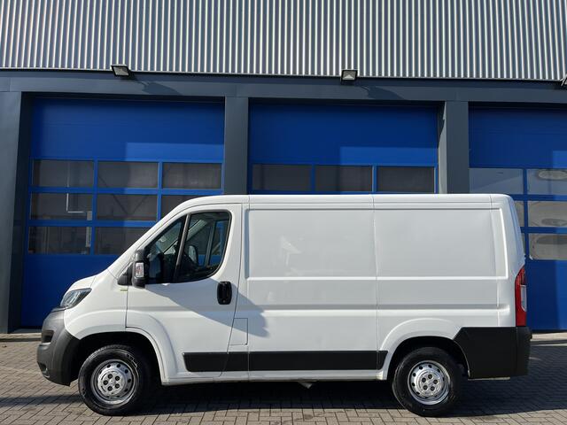 Peugeot BOXER 330 2.0 BlueHDI 110pK Airco/ Cruise/ Trekhaak/ L1H1/ Pro