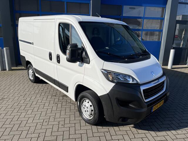 Peugeot BOXER 330 2.0 BlueHDI 110pK Airco/ Cruise/ Trekhaak/ L1H1/ Pro