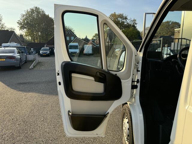 Peugeot BOXER 435 2.0 BlueHDI L4H2 Pro 164PK!! Laadlift/Spoiler/Airco/Cruise /Camera