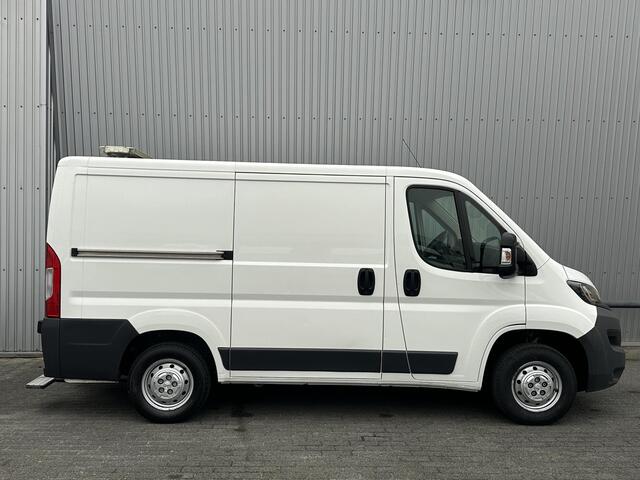 Peugeot BOXER 330 2.0 BlueHDI L1H1 Premium*A/C*CRUISE*NAVI*HAAK*