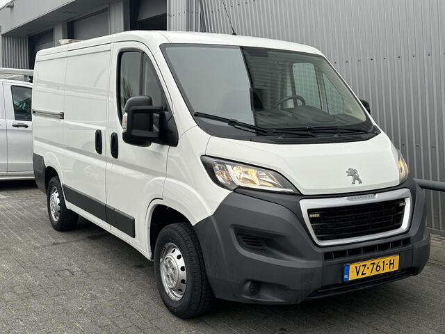 Peugeot BOXER 330 2.0 BlueHDI L1H1 Premium*A/C*CRUISE*NAVI*HAAK*