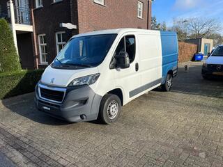 peugeot-boxer-330-2.0-bluehdi-l2h1-