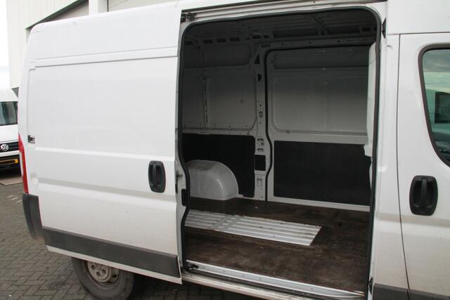 Peugeot BOXER 2.2 BlueHDi 165PK L2H2 EURO 6 - Airco - Cruise - Navi - ¤ 13.950,- Excl.