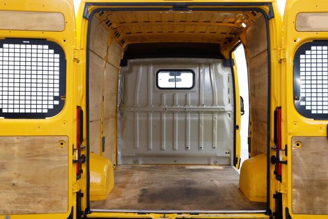 Peugeot BOXER 335 2.0 BlueHDI 130pk Euro6 L2H2 Premium Airco 11-2018