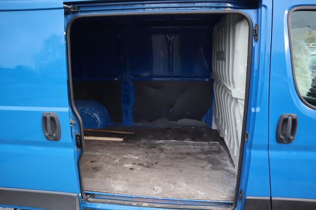 Peugeot BOXER 330 2.0 HDI L2H1 96 KW lang