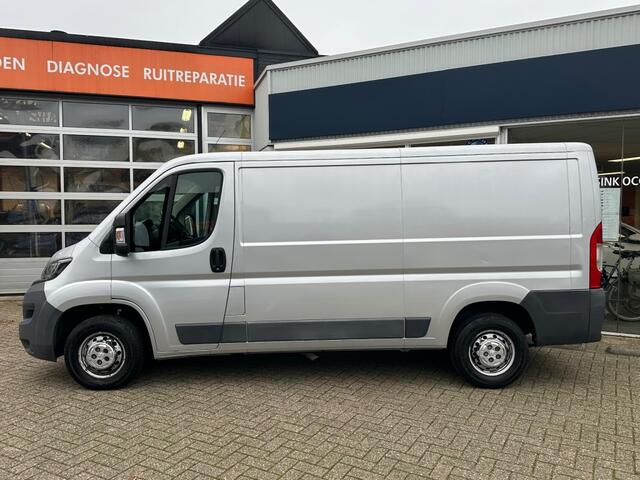 Peugeot BOXER 2.2 HDI 120 L2H1 â¬ 13.128,50 incl. BTW
