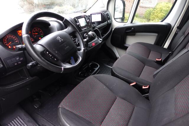 Peugeot BOXER 335 2.0 BlueHDI L2H1 | 160pk | *¤355 p/mnd | Premium | A. CAMERA | AIRCO | CRUISE | *NAV* | BETIMMERING | 2.500kg trekgw.