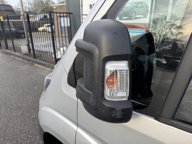 Peugeot BOXER 333 2.0 BlueHDI L2H2 Pro