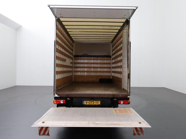 Peugeot BOXER 2.0BlueHDI 130PK Bakwagen+Laadklep | Navigatie | Dakspoiler | 3-Persoons | Airco