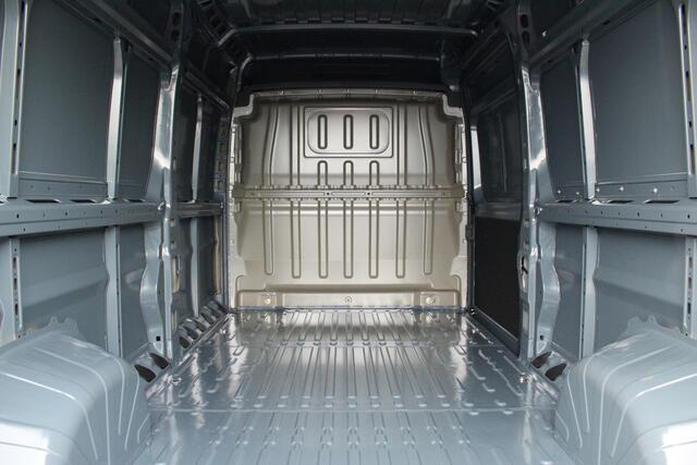 Peugeot BOXER 2.2BlueHDi 180pk S&S L3H2 3.5t | Automaat | Carplay/Android | Camera | Cruise | Lease 645,- p/m