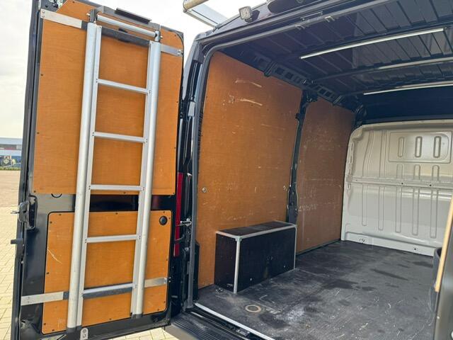 Peugeot BOXER 330 2.2 BlueHDi 120 L2H2 Premium Trekh/Navi/Camera/Cruise