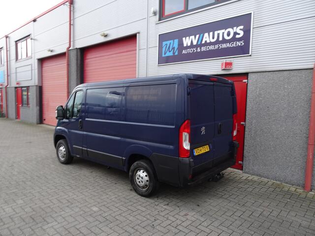 Peugeot BOXER 330 2.2 BlueHDi 120 L1H1 Premium 3 zits airco