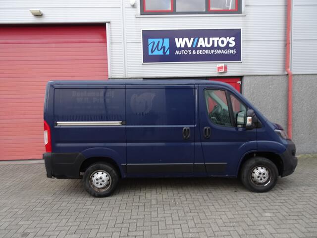 Peugeot BOXER 330 2.2 BlueHDi 120 L1H1 Premium 3 zits airco