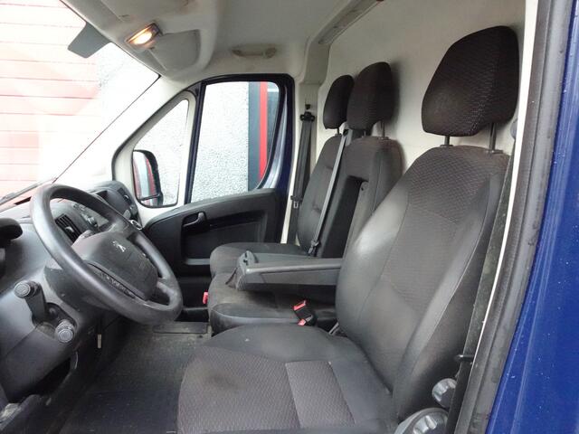 Peugeot BOXER 330 2.2 BlueHDi 120 L1H1 Premium 3 zits airco