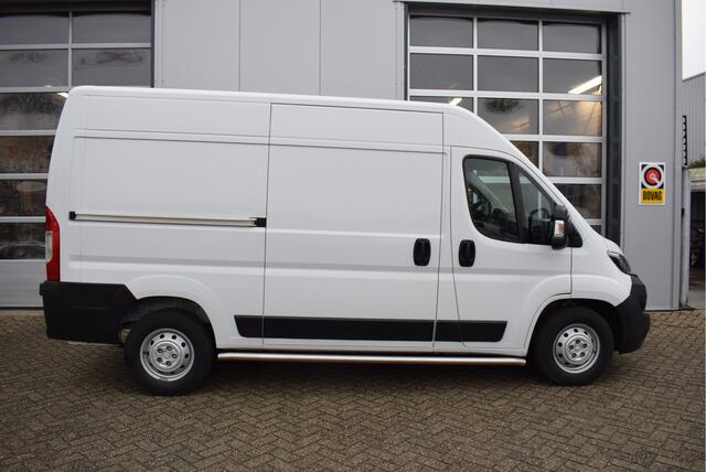 Peugeot BOXER 435 2.2 BlueHDi 165PK L2H2 Zwaar Premium | 3.5t | 3000kg trekgewicht | Camera