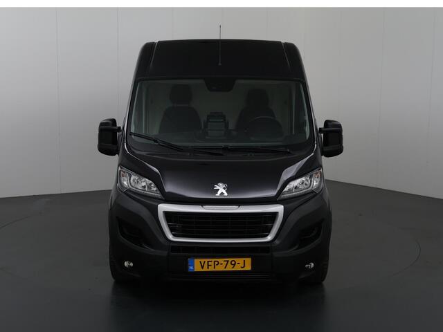 Peugeot BOXER 335 2.2 BlueHDi 165 L2 H2 Asphalt | Climate Control | Schuifdeur L +R | Luchtvering | 2-zits | Trekhaak | Cruise Control |