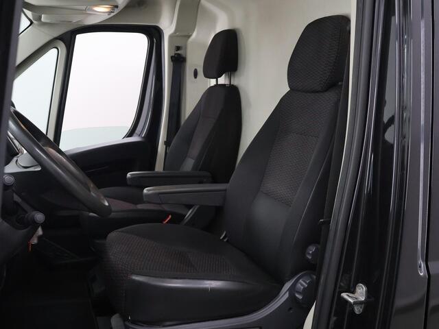 Peugeot BOXER 335 2.2 BlueHDi 165 L2 H2 Asphalt | Climate Control | Schuifdeur L +R | Luchtvering | 2-zits | Trekhaak | Cruise Control |