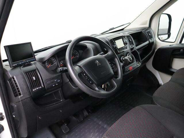 Peugeot BOXER 2.0BlueHDI 160PK Bakwagen 4.88 Laadlengte | Navigatie | Airco | Bijrijdersbank