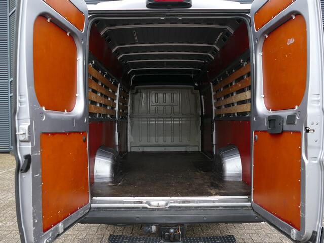 Peugeot BOXER 435 2.2 BlueHDi 165 L4H2 Zwaar Premium | 1e Eigenaar | Camera | Laadruimte betimmering | Trekhaak