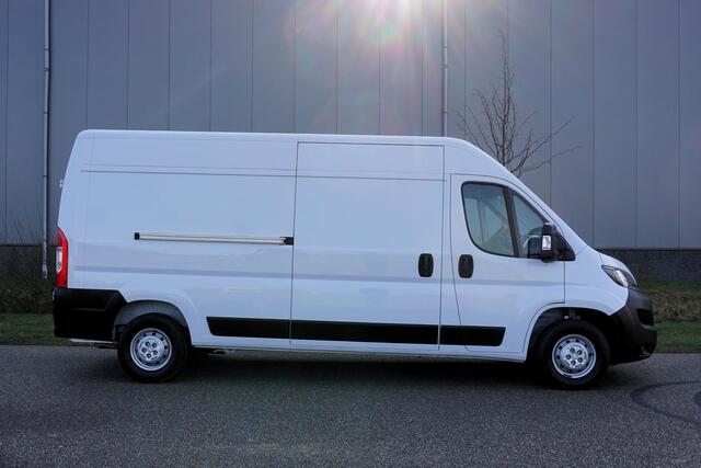 Peugeot BOXER 2.2 BlueHDi 140 L3H2 3.5t Nieuwstaat |Betimmering |Airco |Cruise |Camera |Dode-hoek sensoren |Parkeersensoren |Carplay |Android auto |3500 KG |EURO6D |1e eigenaar
